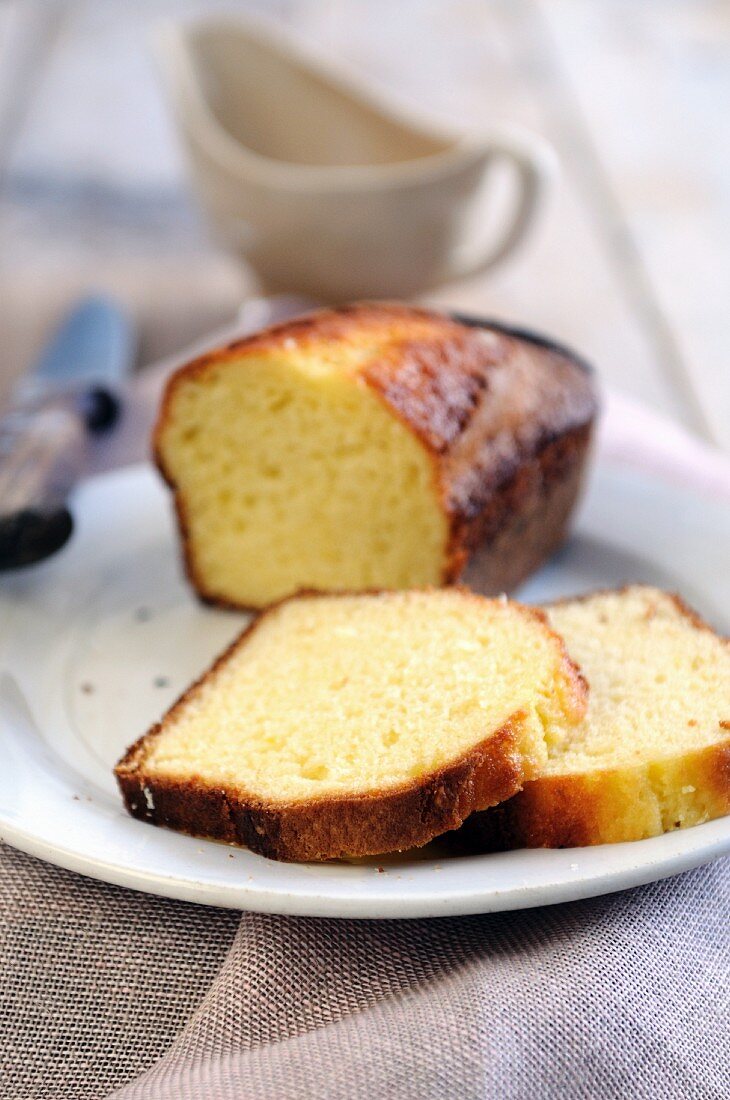 Lemon loaf cake, sliced