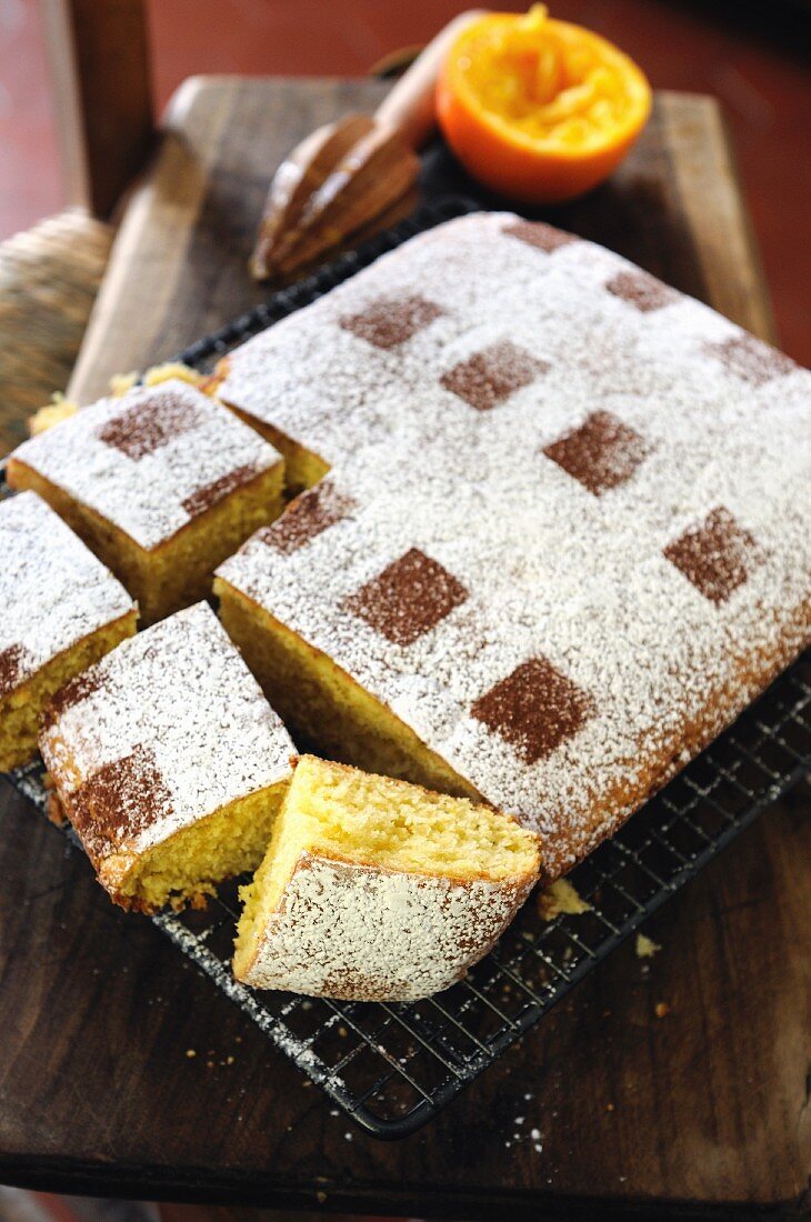 Biskuitkuchen mit Orangenaroma