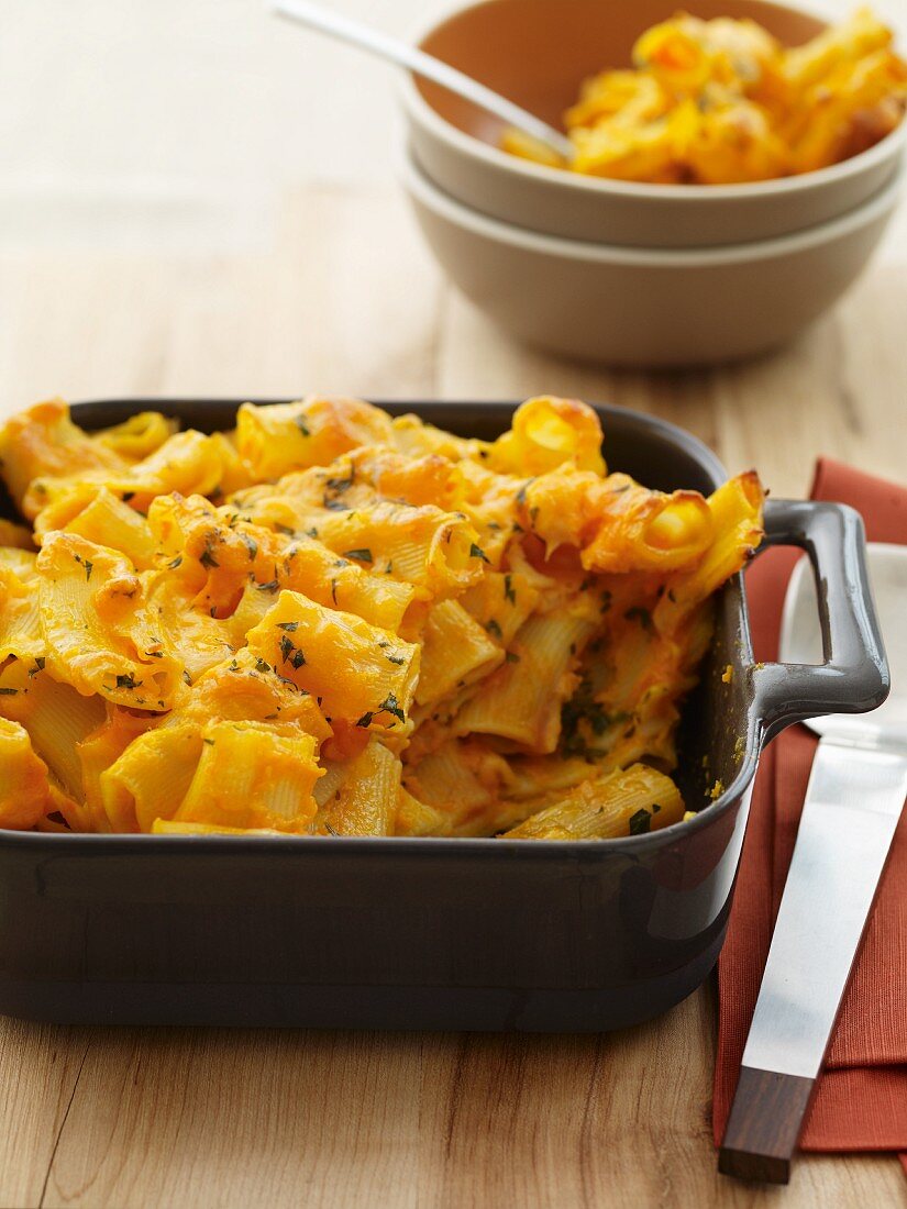 Baked Macaroni and Cheese in Baking Dish; Bowls