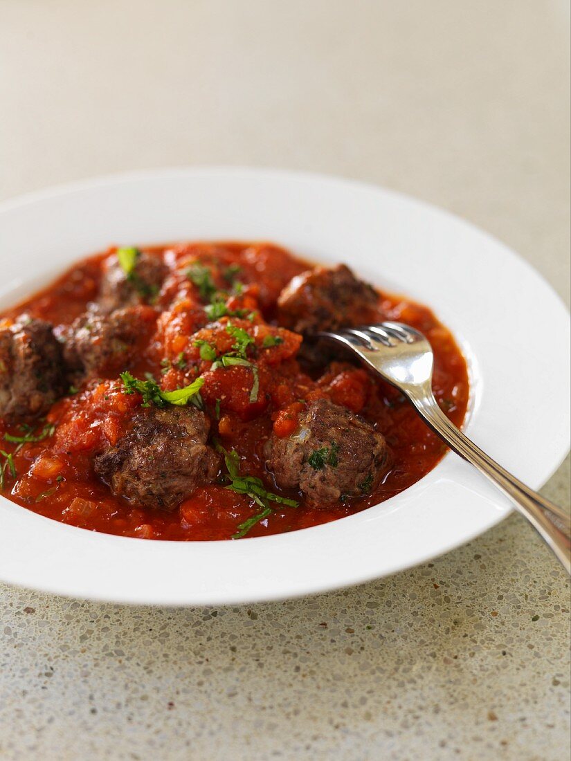 Meat balls in tomato sauce