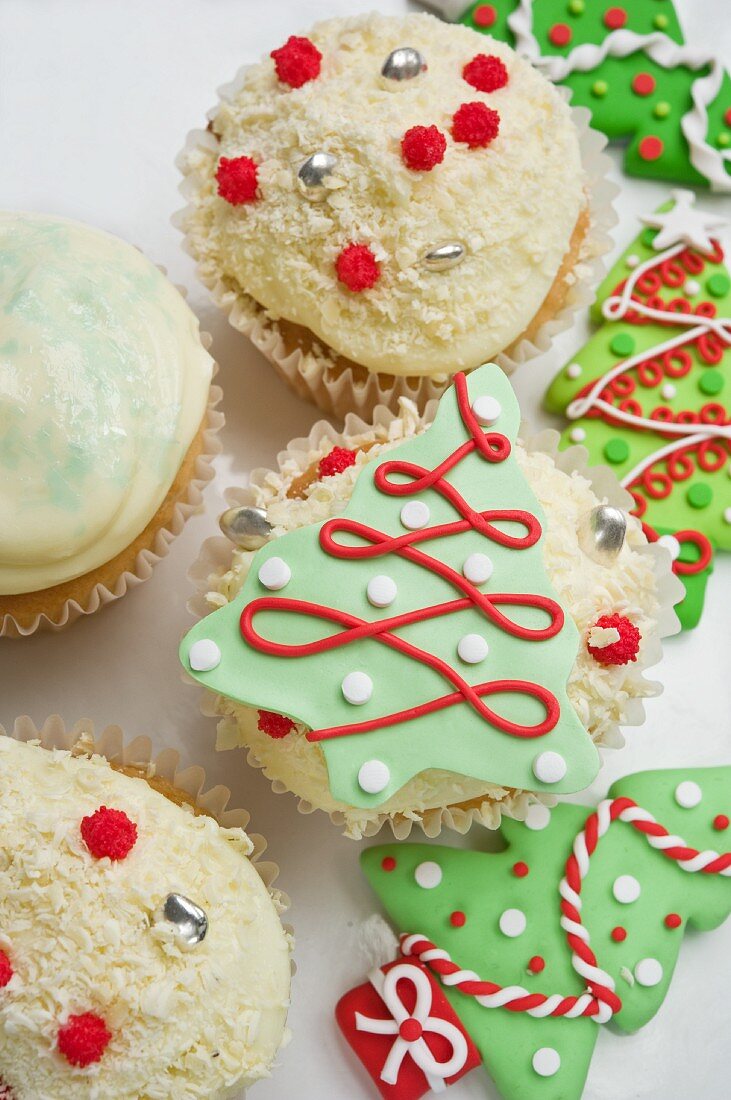 Various Christmas cupcakes