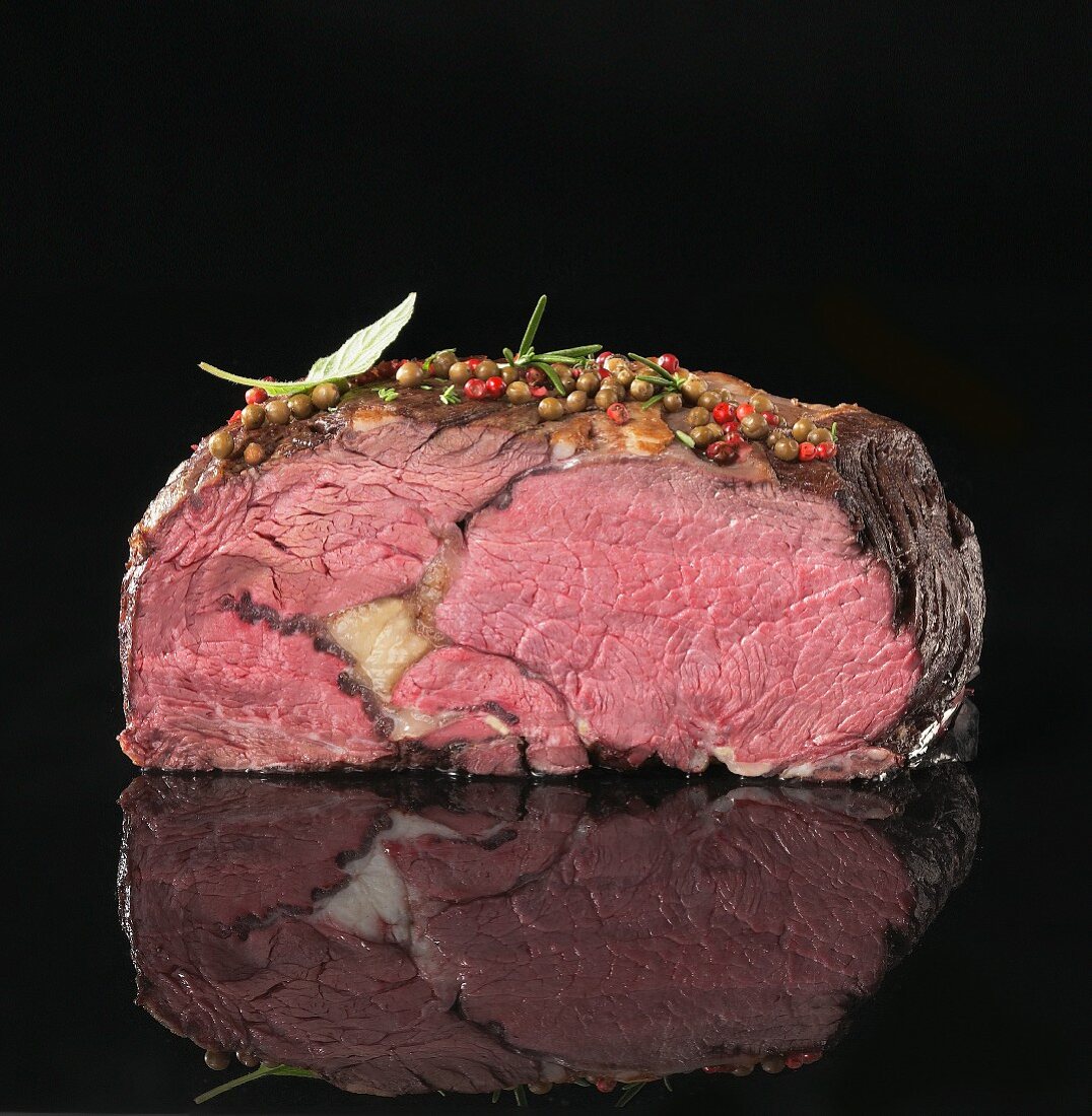 Entrecote steak, partly sliced