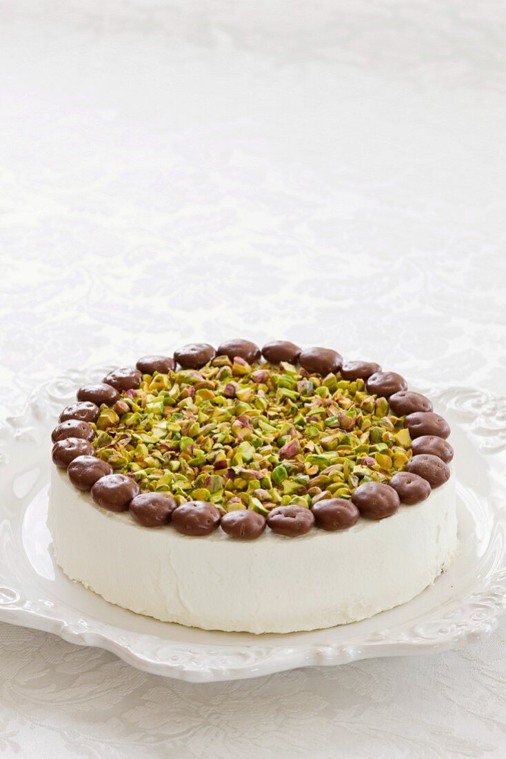 White chocolate and pistachio cake