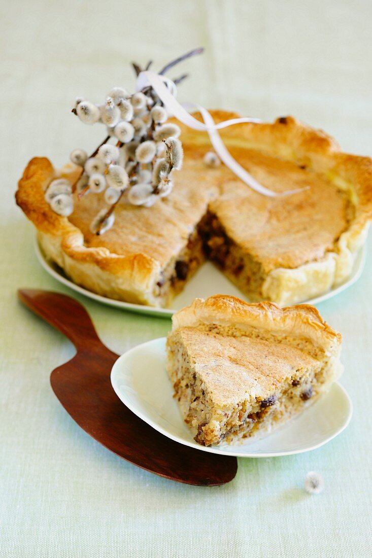 Easter cake with almonds and raisins