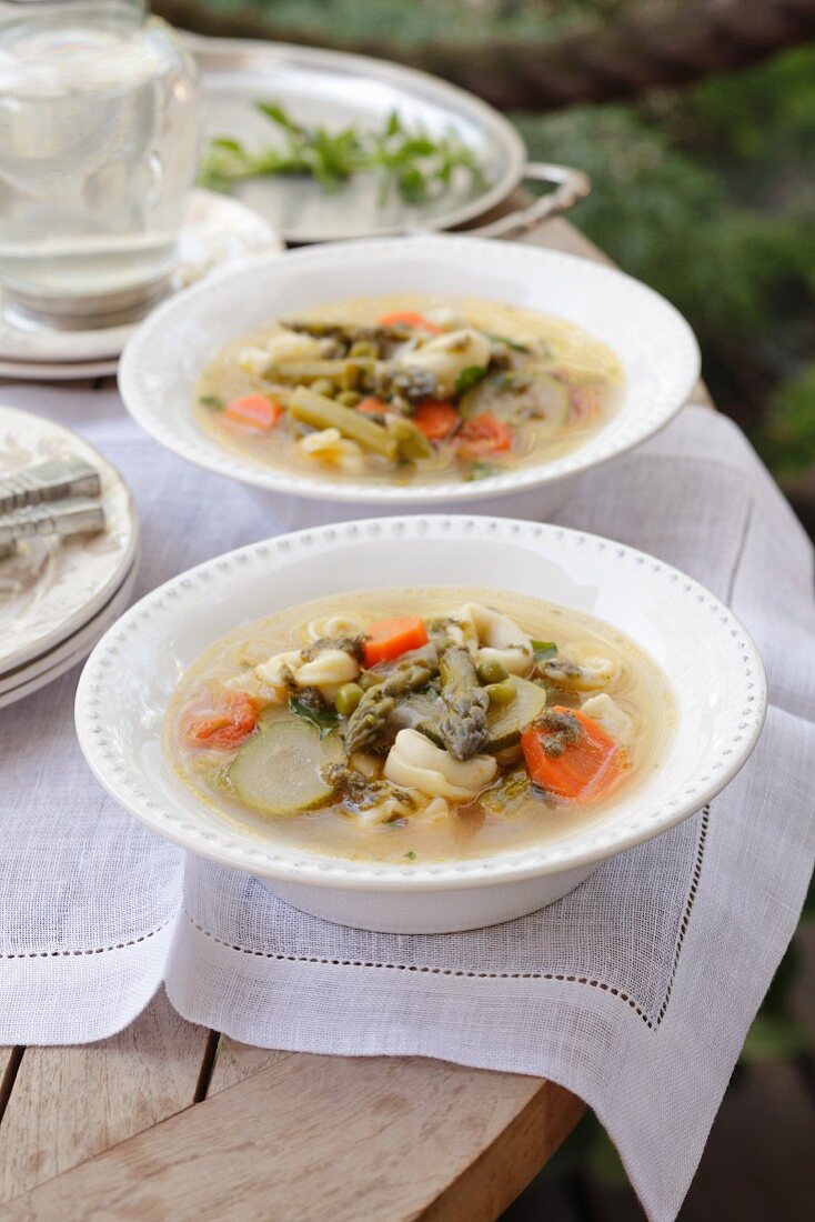 Minestrone mit Spargel