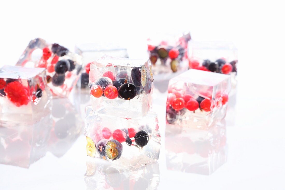 Berry ice cubes
