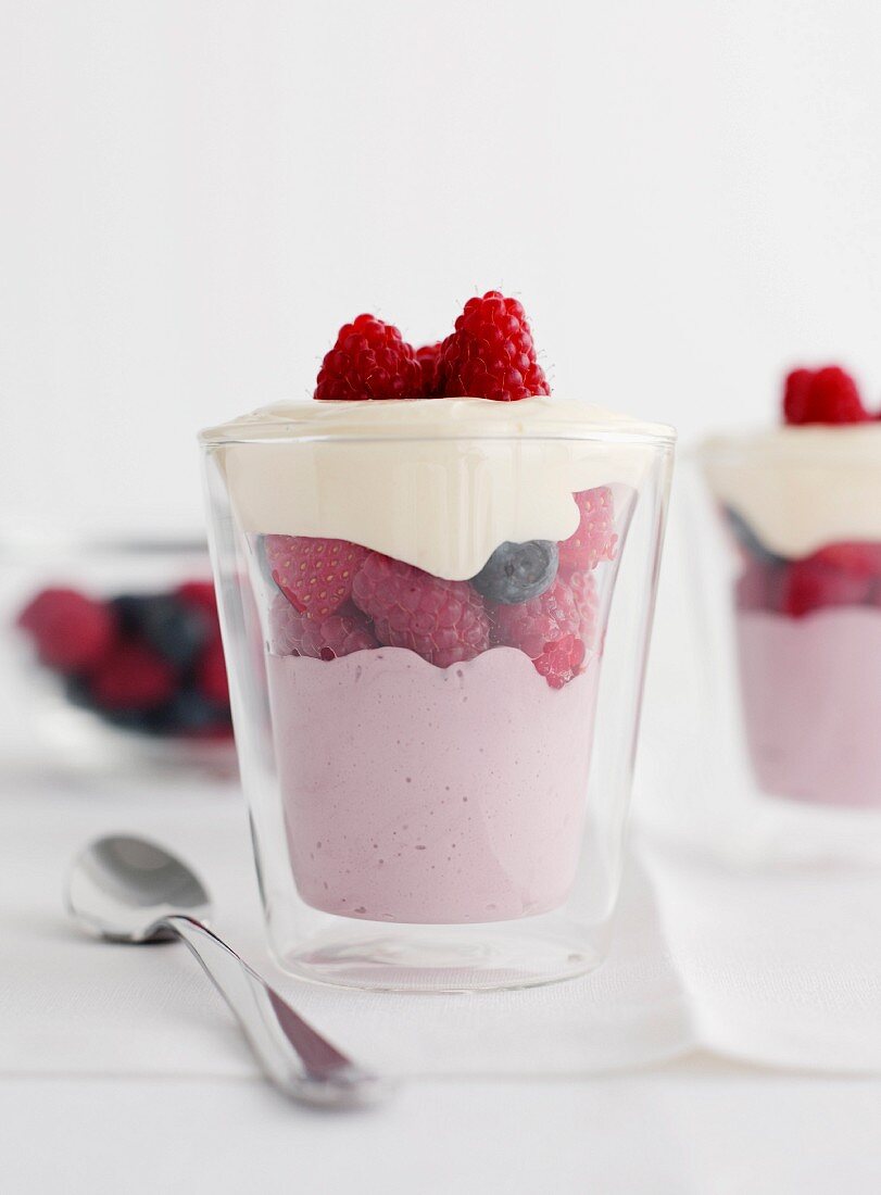 Beeren-Kokos-Parfait