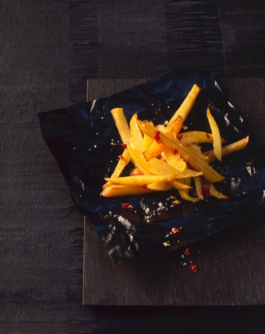 Pommes frites mit Chili