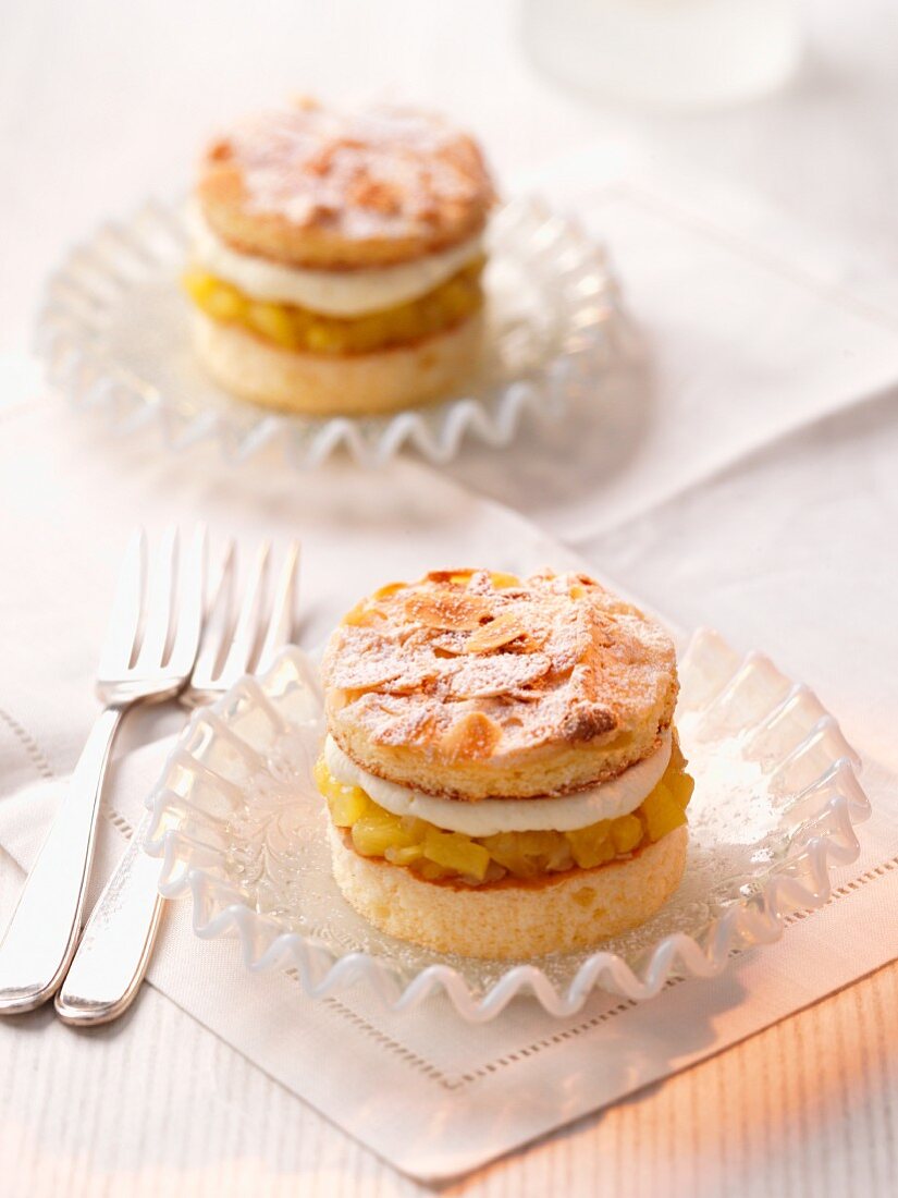 Pineapple cakes with slivered almonds