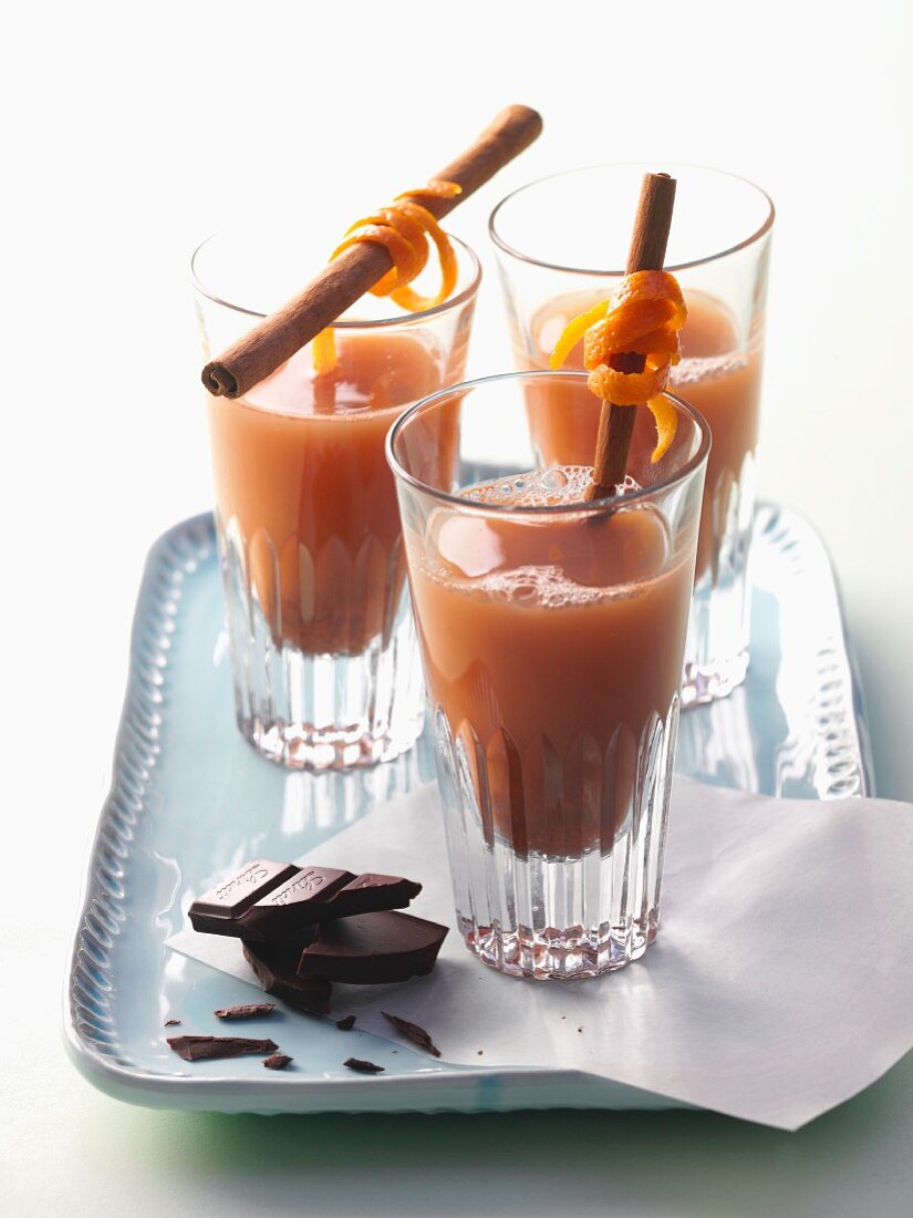 Orange and ginger chocolate drink