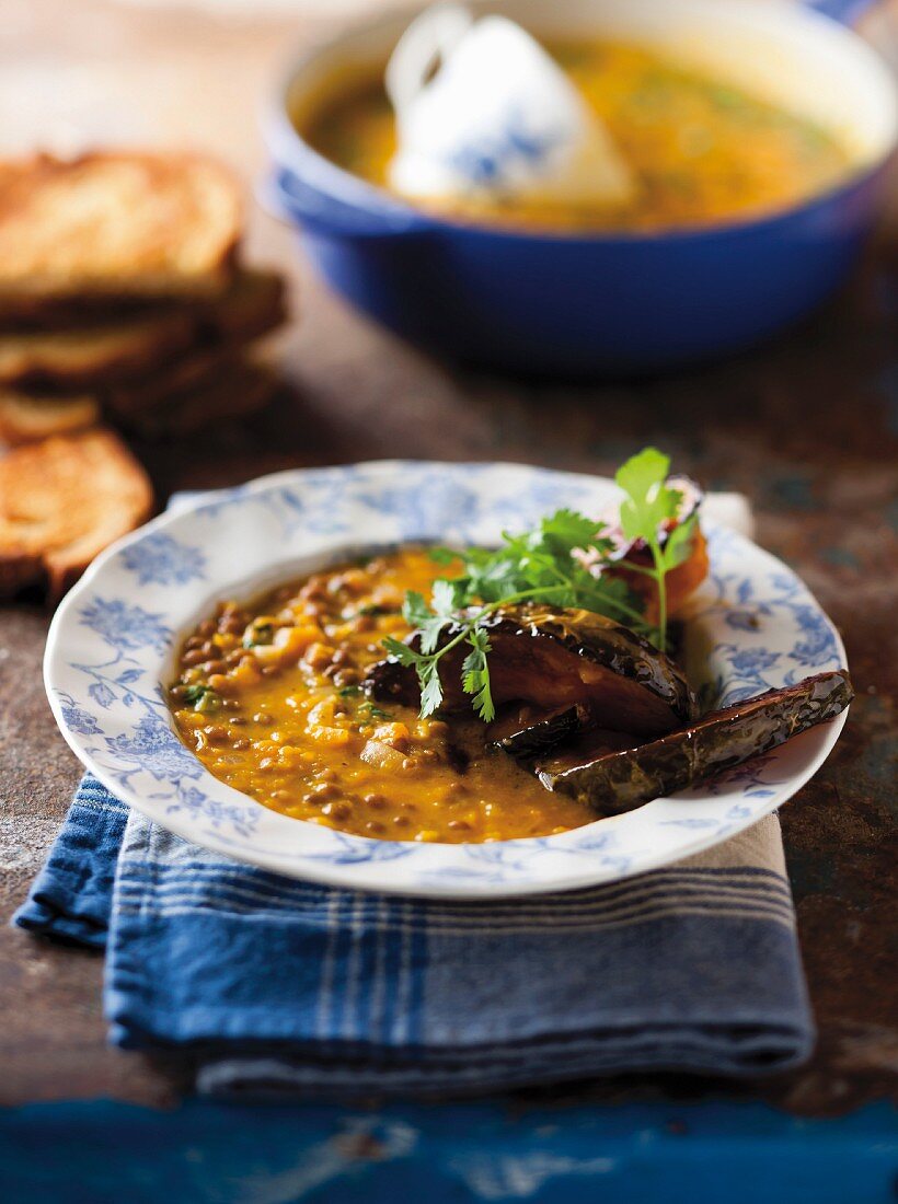 Squash soup with lentils