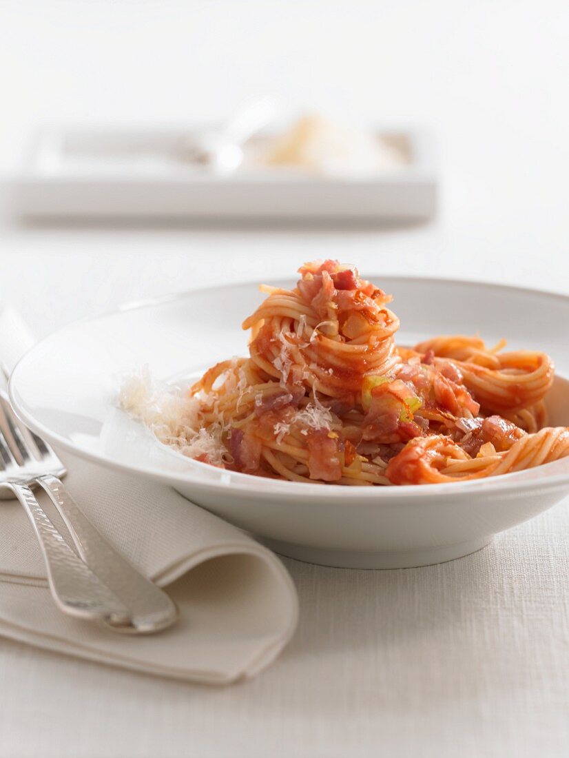 Spaghetti amatriciana with tomatoes and Pancetta
