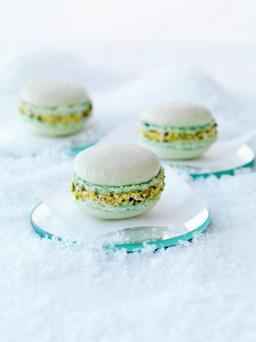 Pistachio macaroons for Christmas