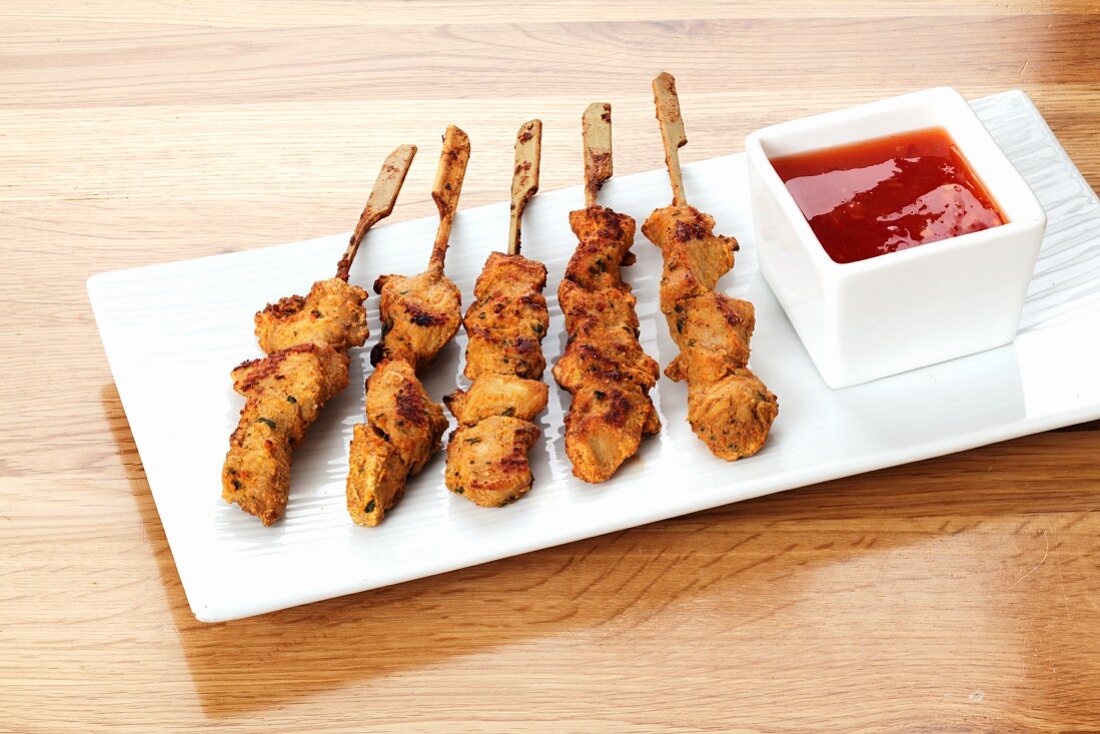 Chicken kebabs with barbecue sauce