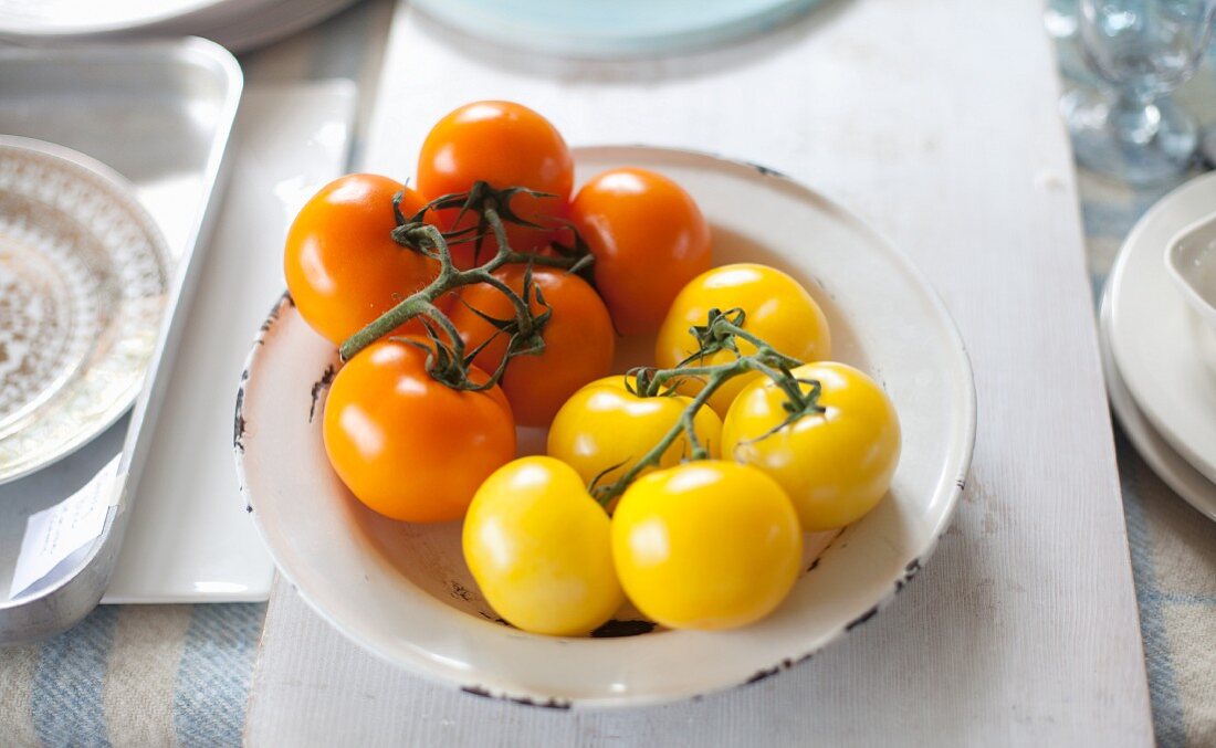 Yellow and orange tomatoes
