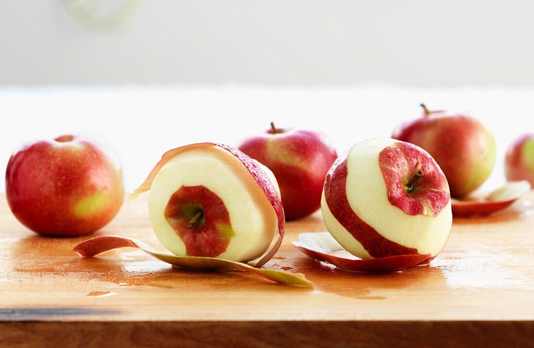 Still life with apple