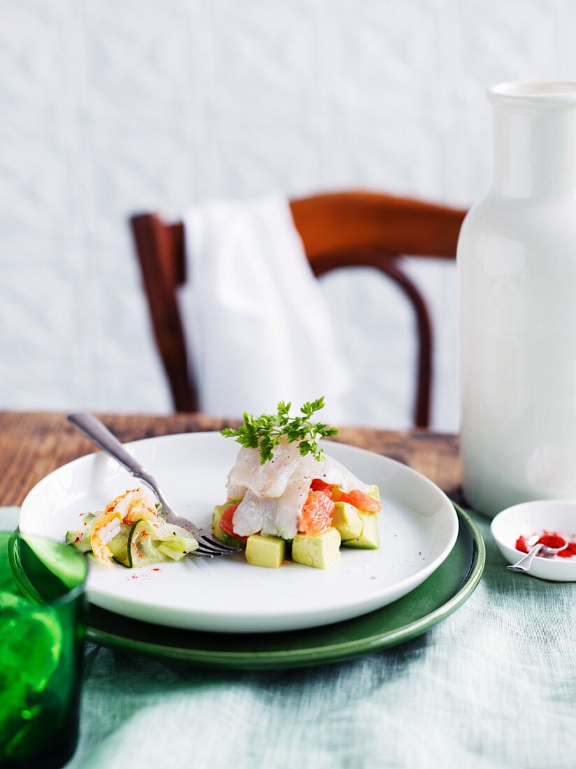 Avocado salad with mackerel