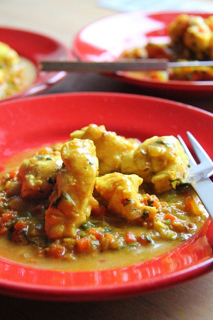 Fischcurry mit Kokosmilch und Paprikaschoten