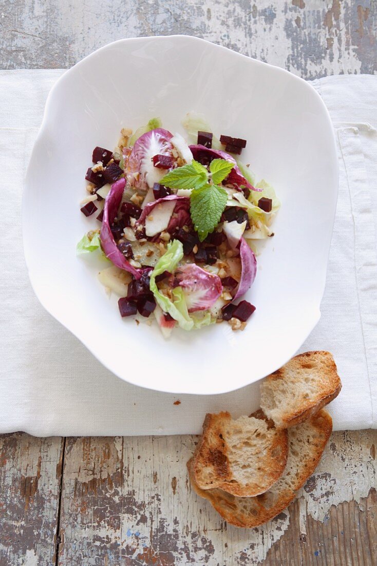 Beetroot salad with radicchio