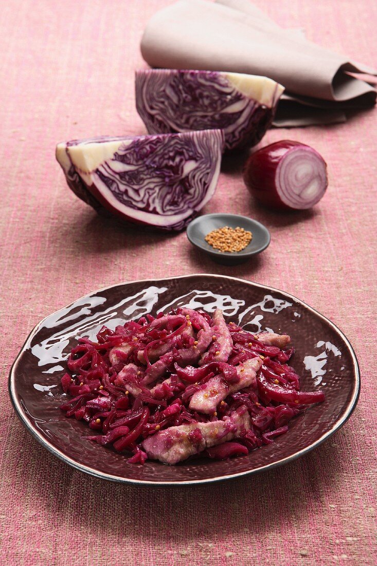 Kalbsgeschnetzeltes mit Rotkohl