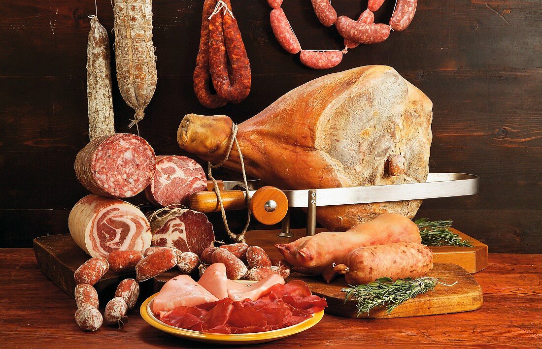 Various types of sausages