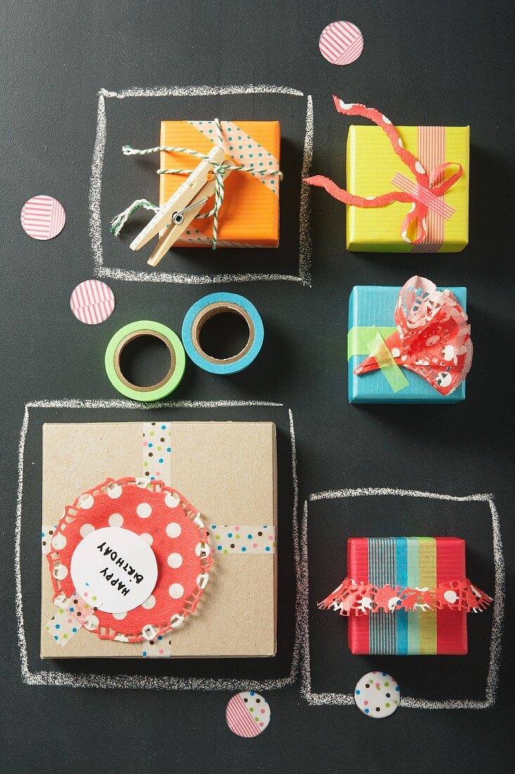 Small gift boxes decorated with washi tape