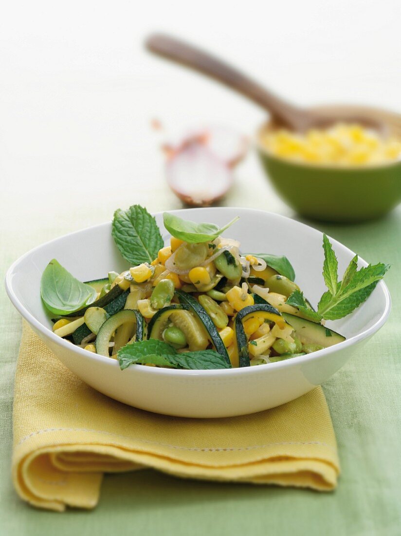 Stir-fried vegetables with sweetcorn and herbs