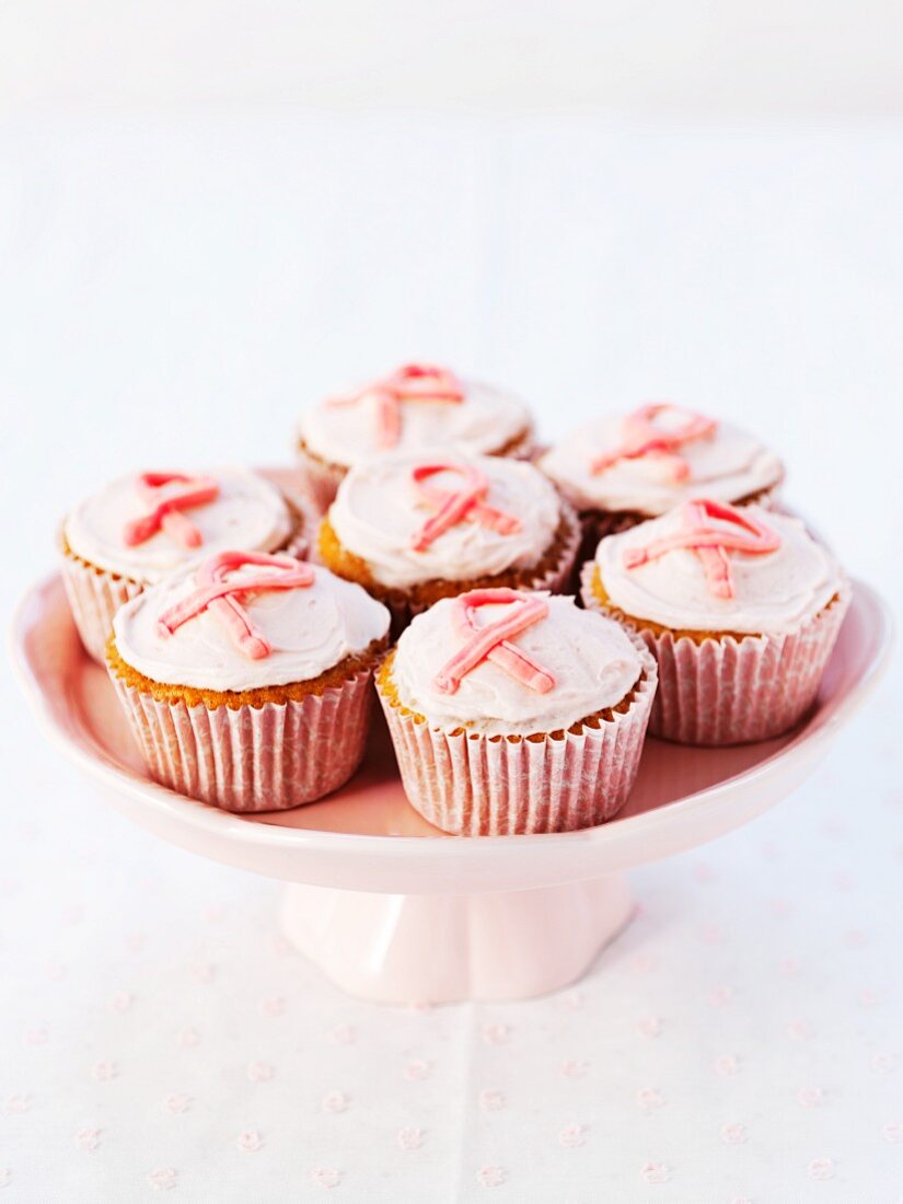 Cupcakes mit rosa Schleifen