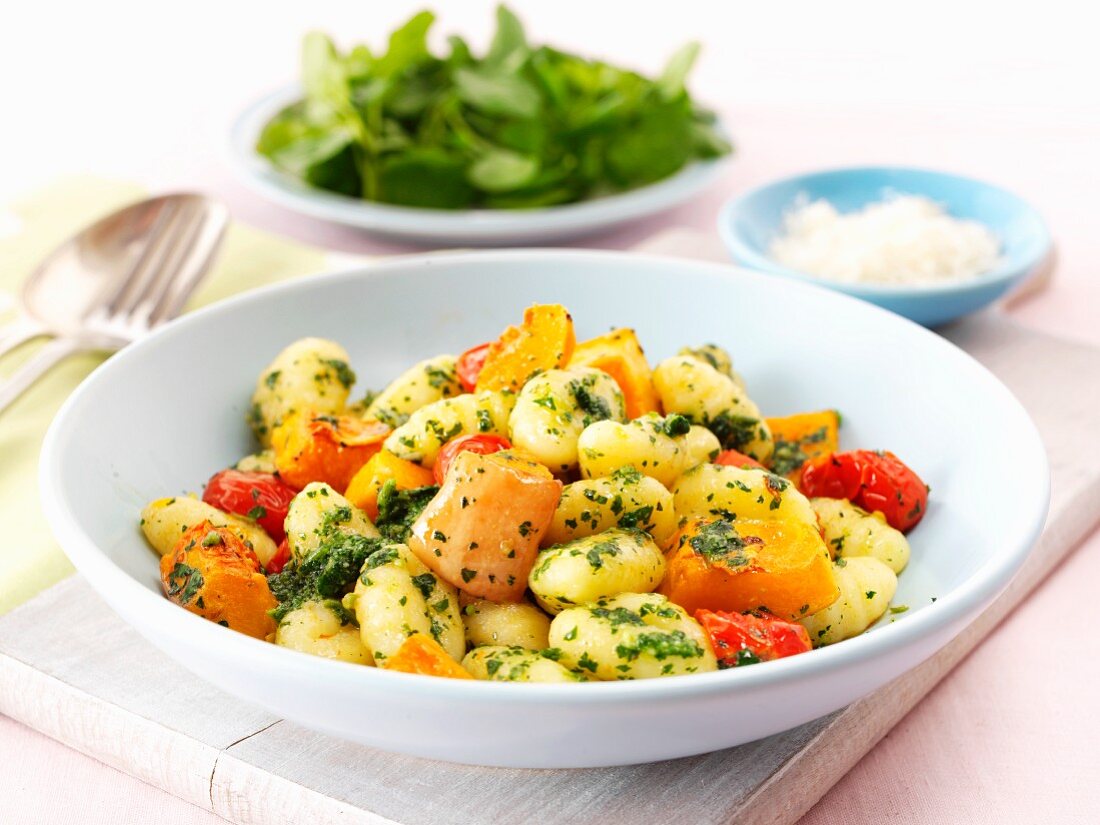 Gnocchi with oven-roasted vegetables and pesto