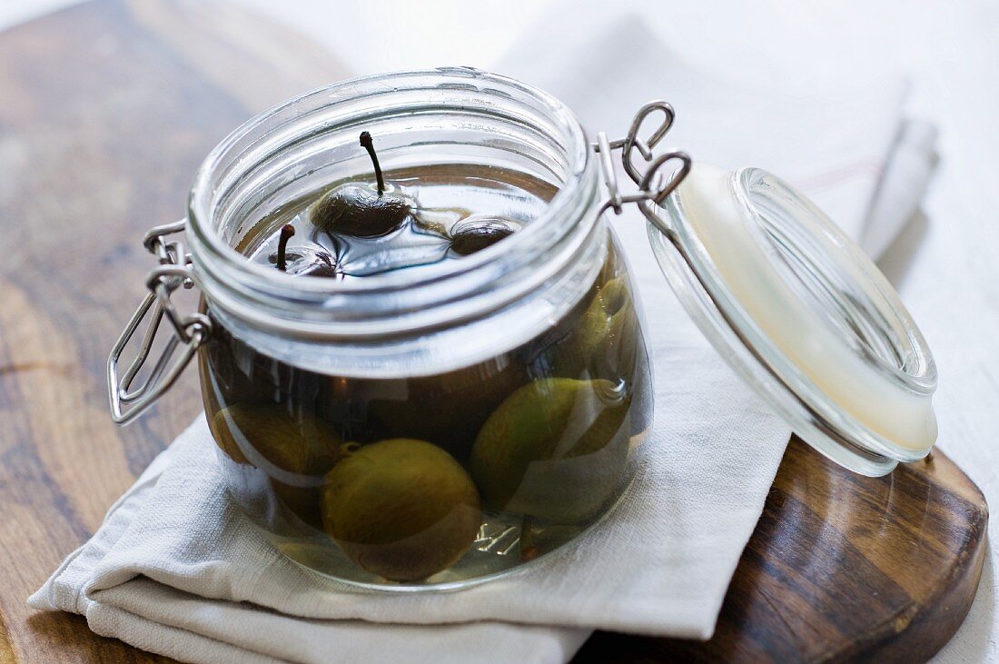 Greengages preserved in schnapps
