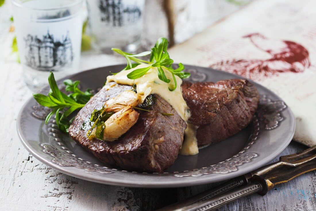 Chateaubriand mit Sauce Bearnaise, Knoblauch und Estragon