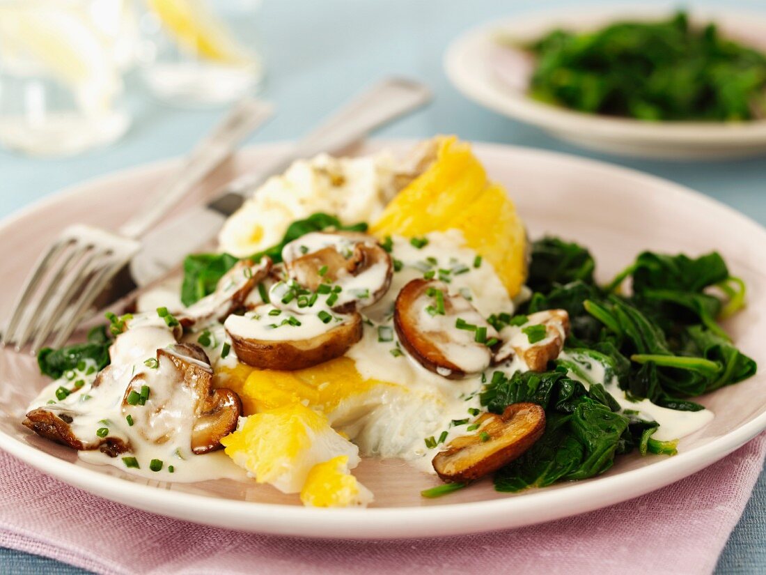 Haddock with mushrooms and spinach