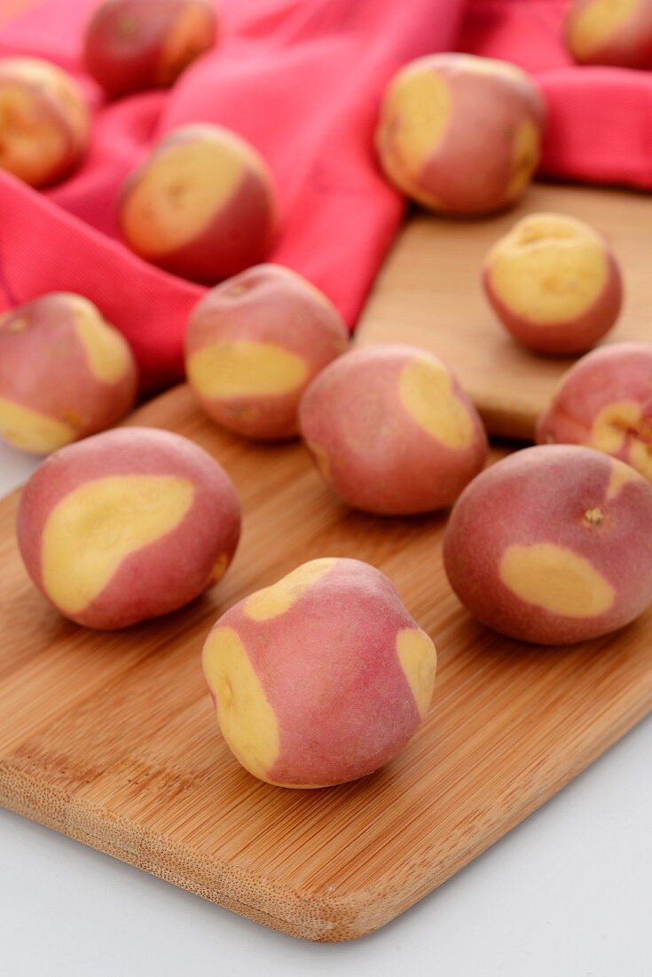 Bi-coloured potatoes