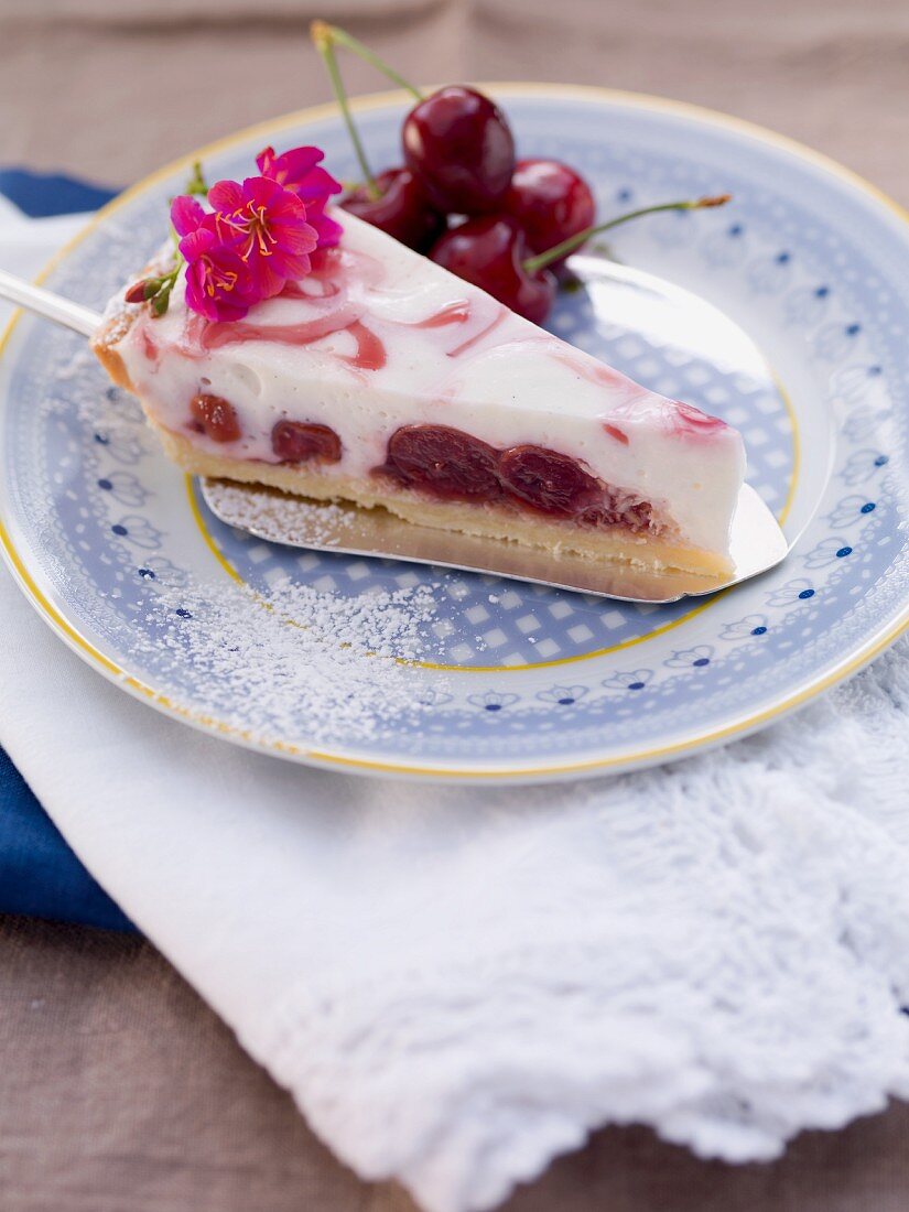 Cheesecake mit Kirschen