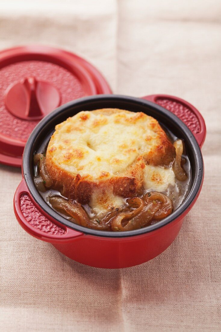 French onion soup with a gratinated slice of baguette