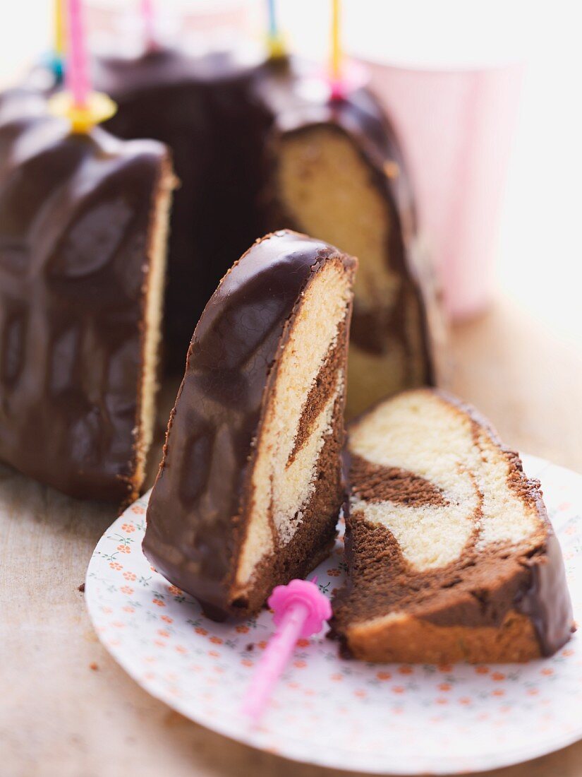 A marble cake for a birthday