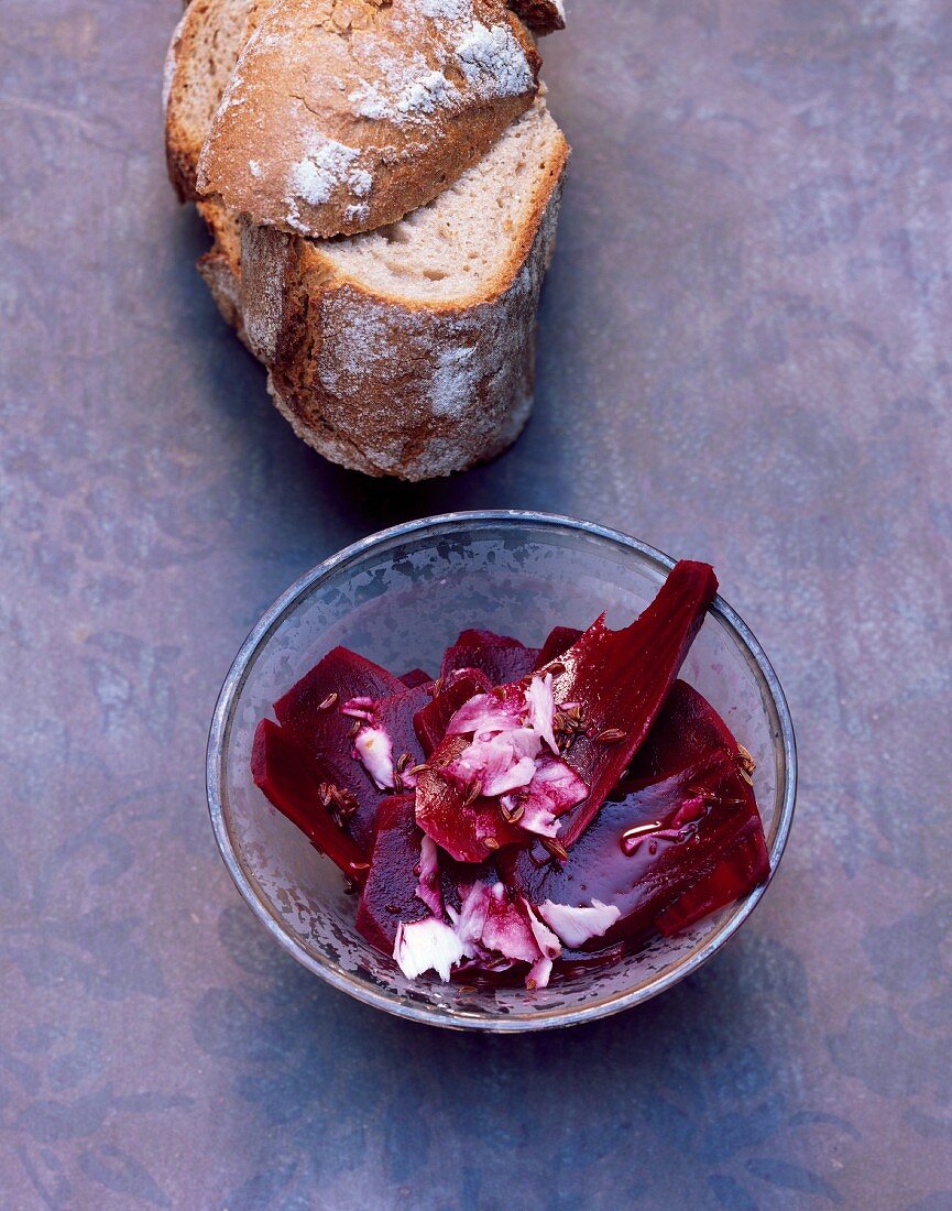 Beetroot salad with horseradish