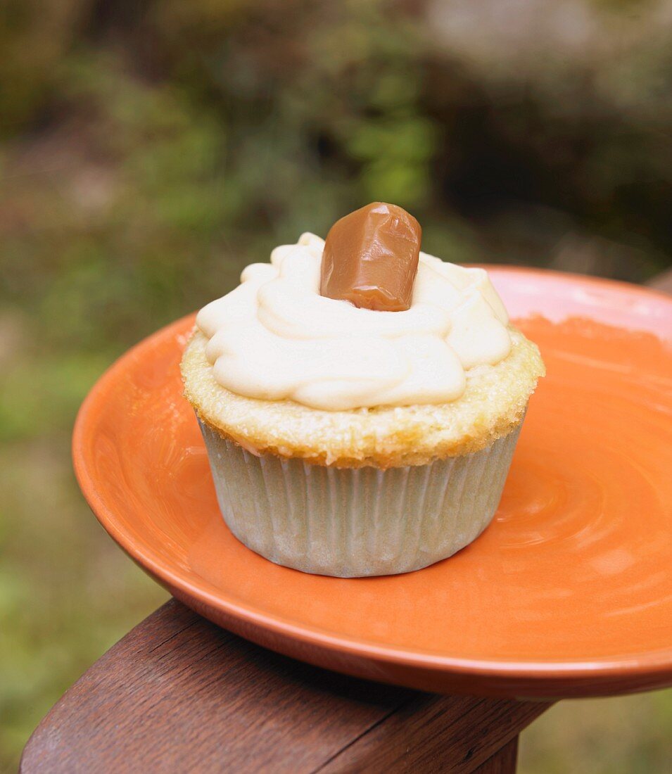 Dulce de Leche Cupcake with a Caramel Candy