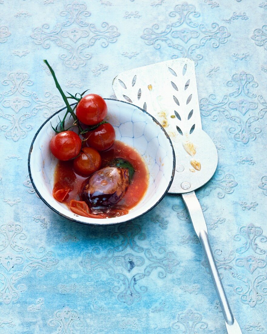 Cherry tomato broth