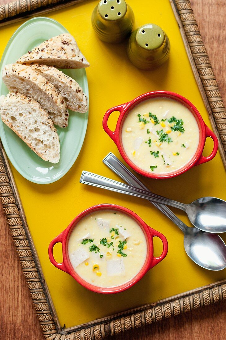Chicken and corn chowder with bread