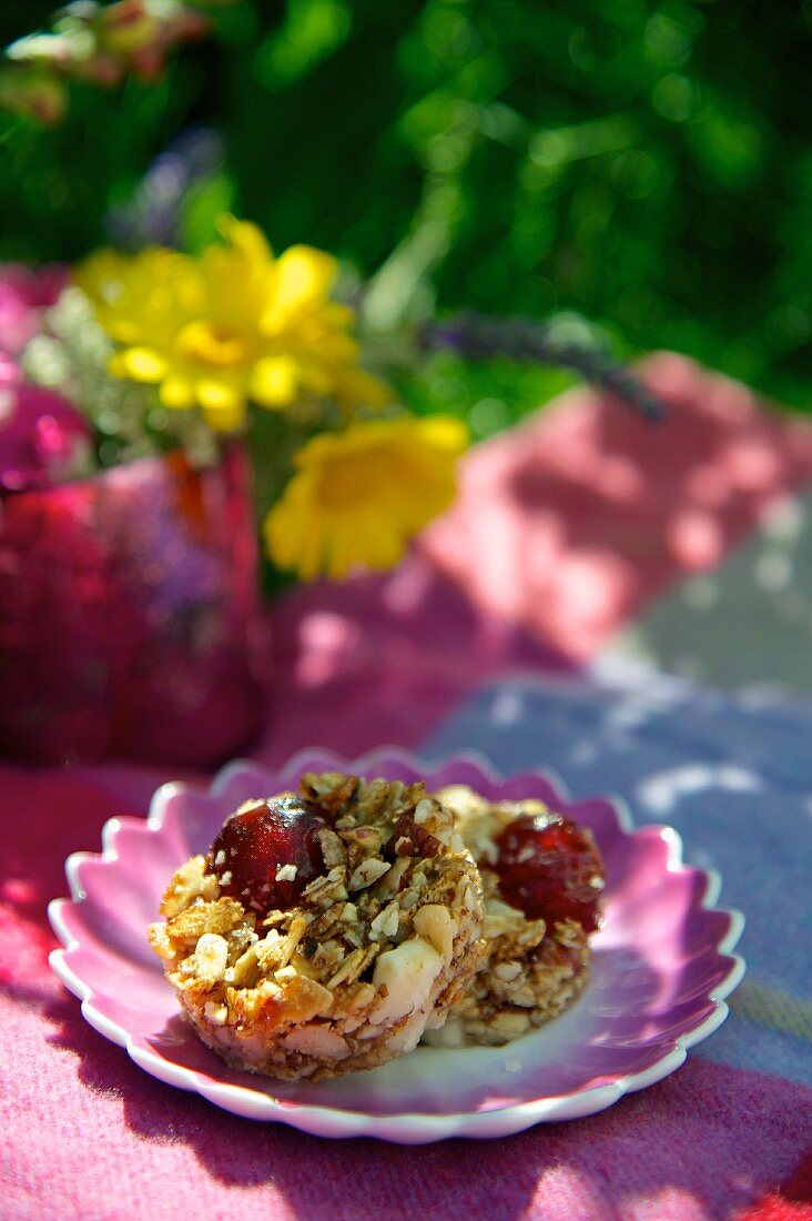 Müslitörtchen mit Kirschen