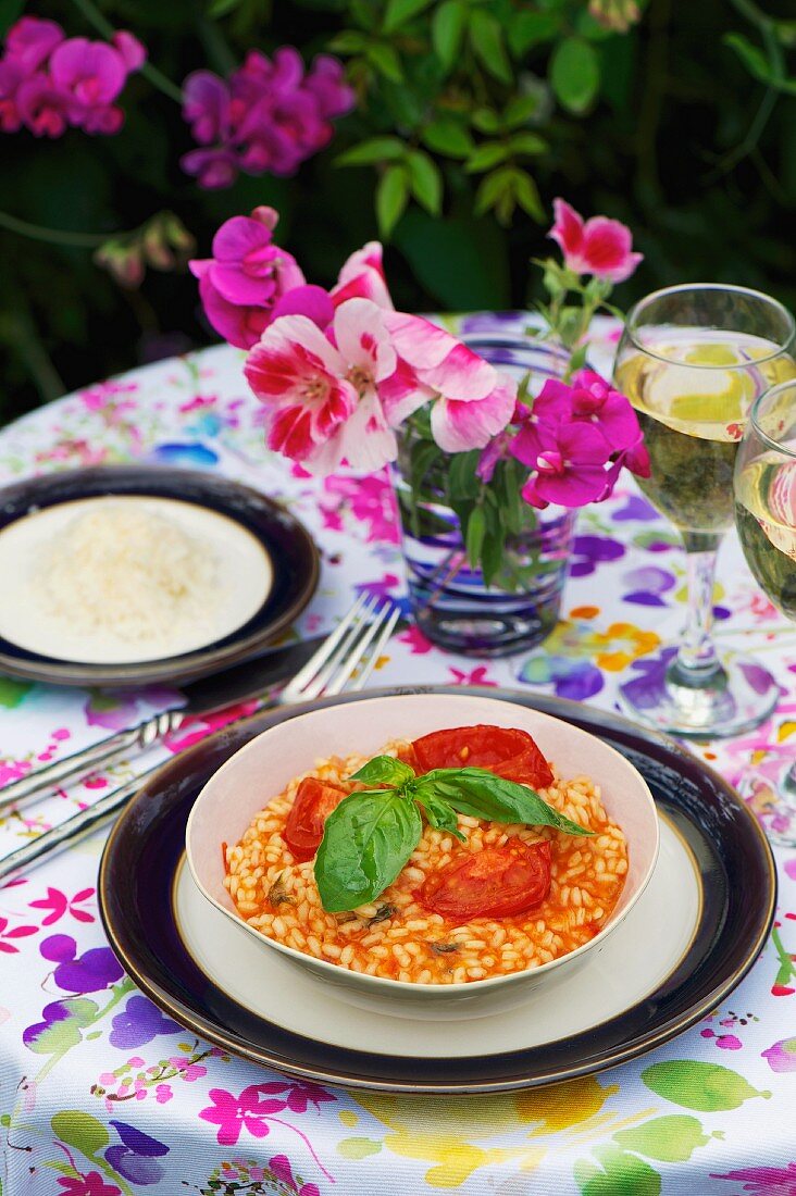 Tomato risotto with basil