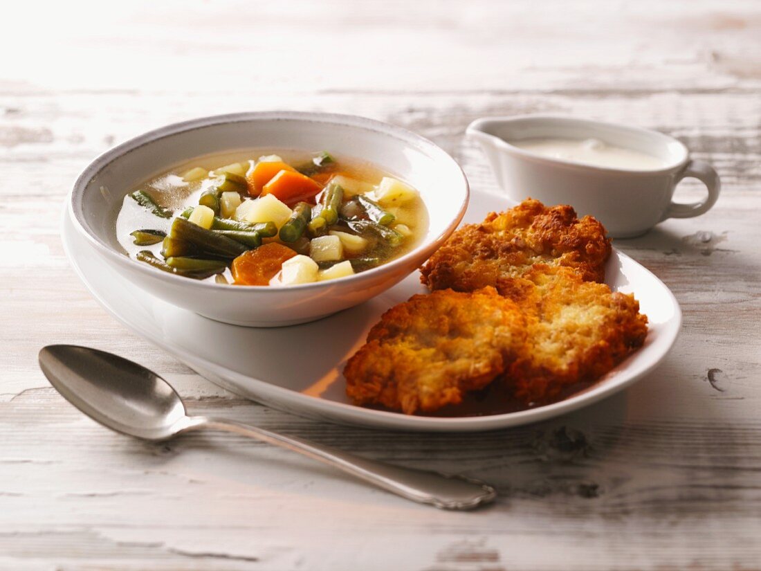 Vegetable cakes and vegetable soup