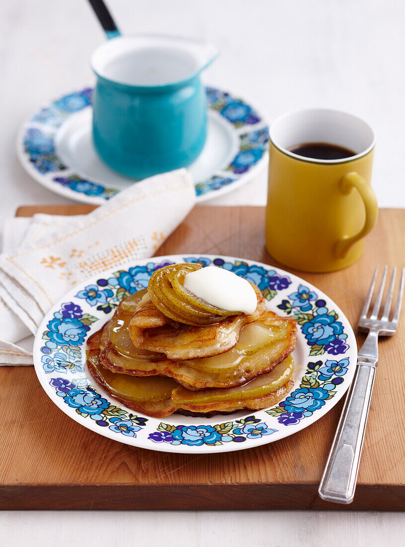 Pear pancakes with honey