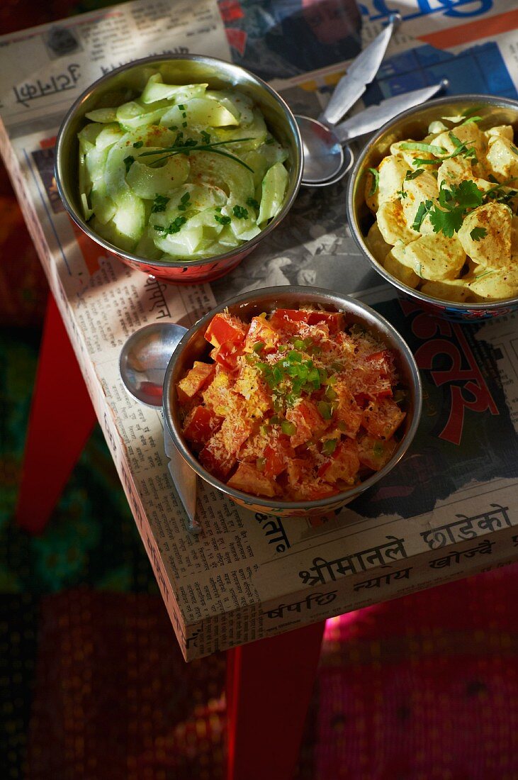Verschiedene Salate aus Indien