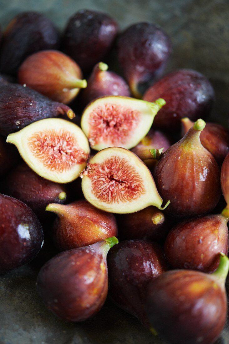 Fresh Figs; Whole and Sliced