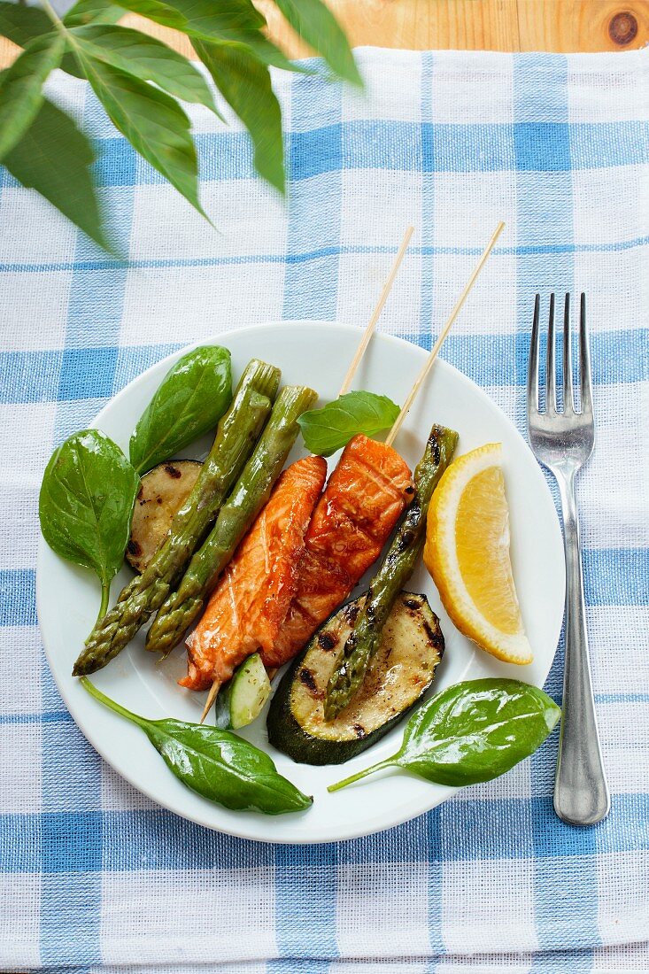 Salmon skewers with chargrilled vegetables