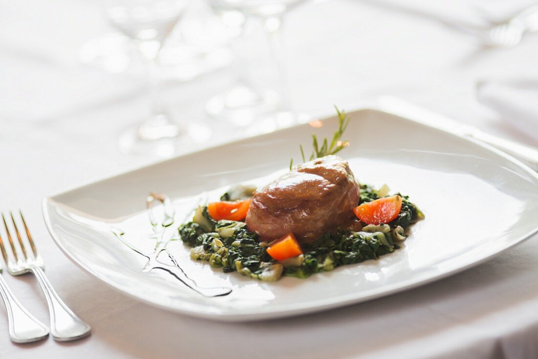 Medaglione di maiale con le bietole (medallions of pork with chard)