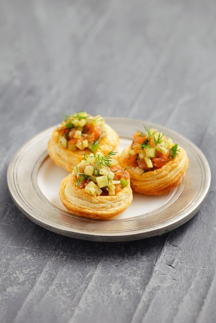 Vol-au-vents filled with salmon tartare, cucumber and dill