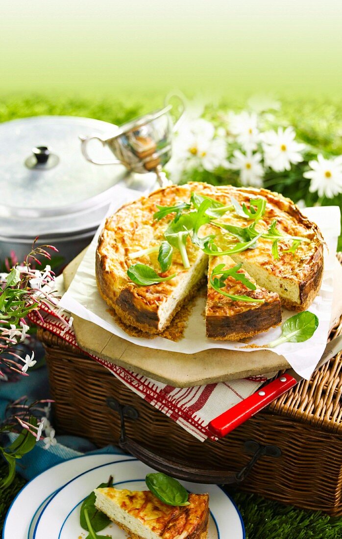 Savoury cheesecake with Gruyère for a picnic